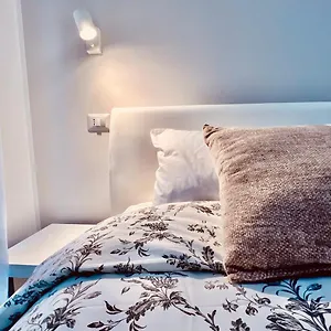  Affittacamere Finella Charming