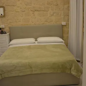 Dimora Del Carmine Guest house
